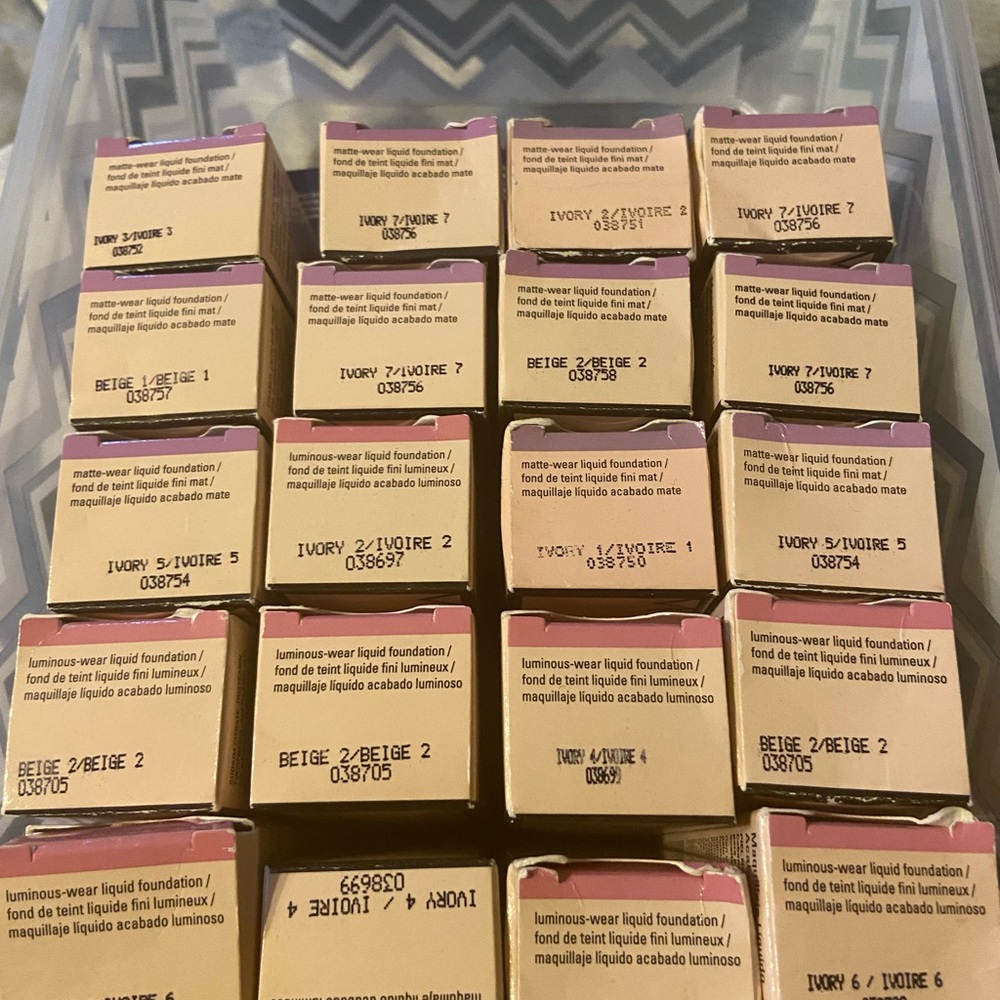 All colors included in pic as a bundle .